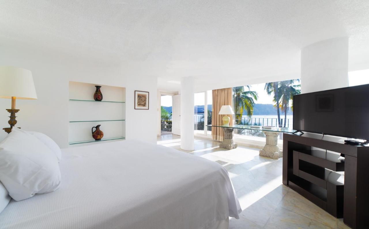 Maravillosa Casa Con 7 Habitaciones, Acceso Directo A Playa Pichilingue, Bahia De Puerto Marques, Zona Diamante